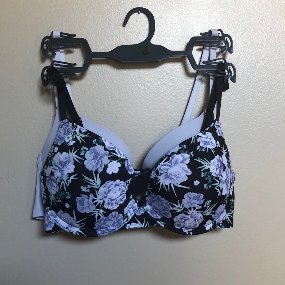 Beautiful Vince Camuto bra set